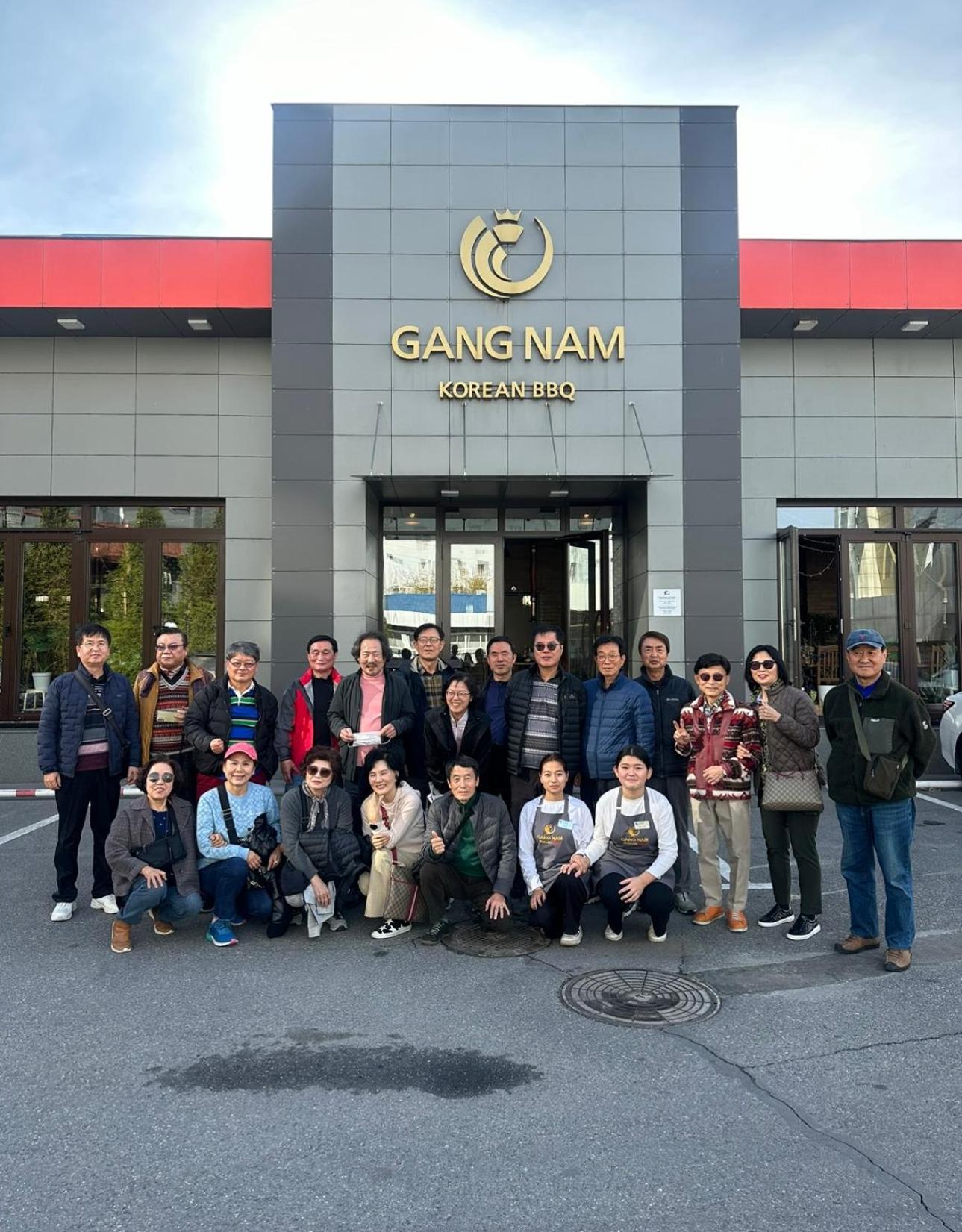 Golden Dragon Hotel Bishkek Exterior foto