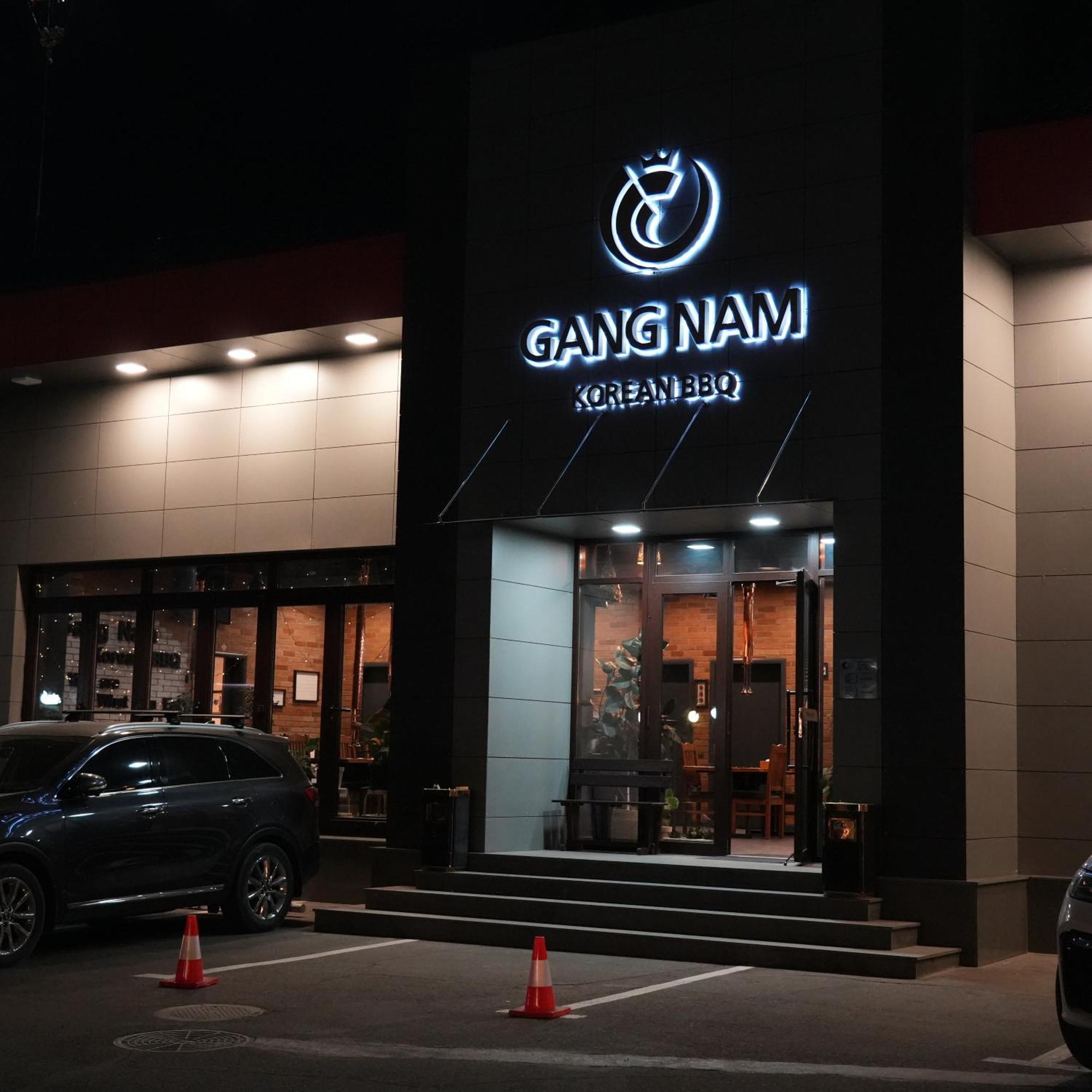 Golden Dragon Hotel Bishkek Exterior foto